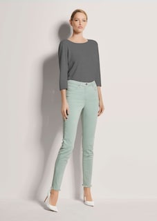 Jeans mit feinem Fransensaum thumbnail 3