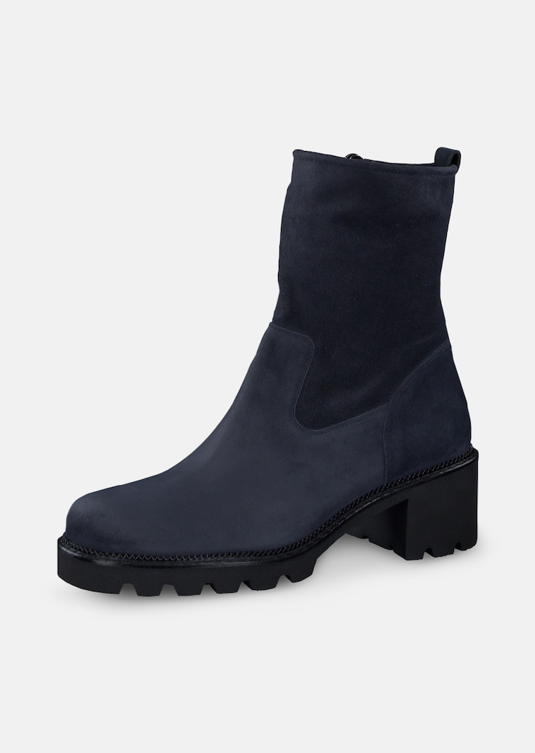 Stiefeletten mit profilierter Sohle