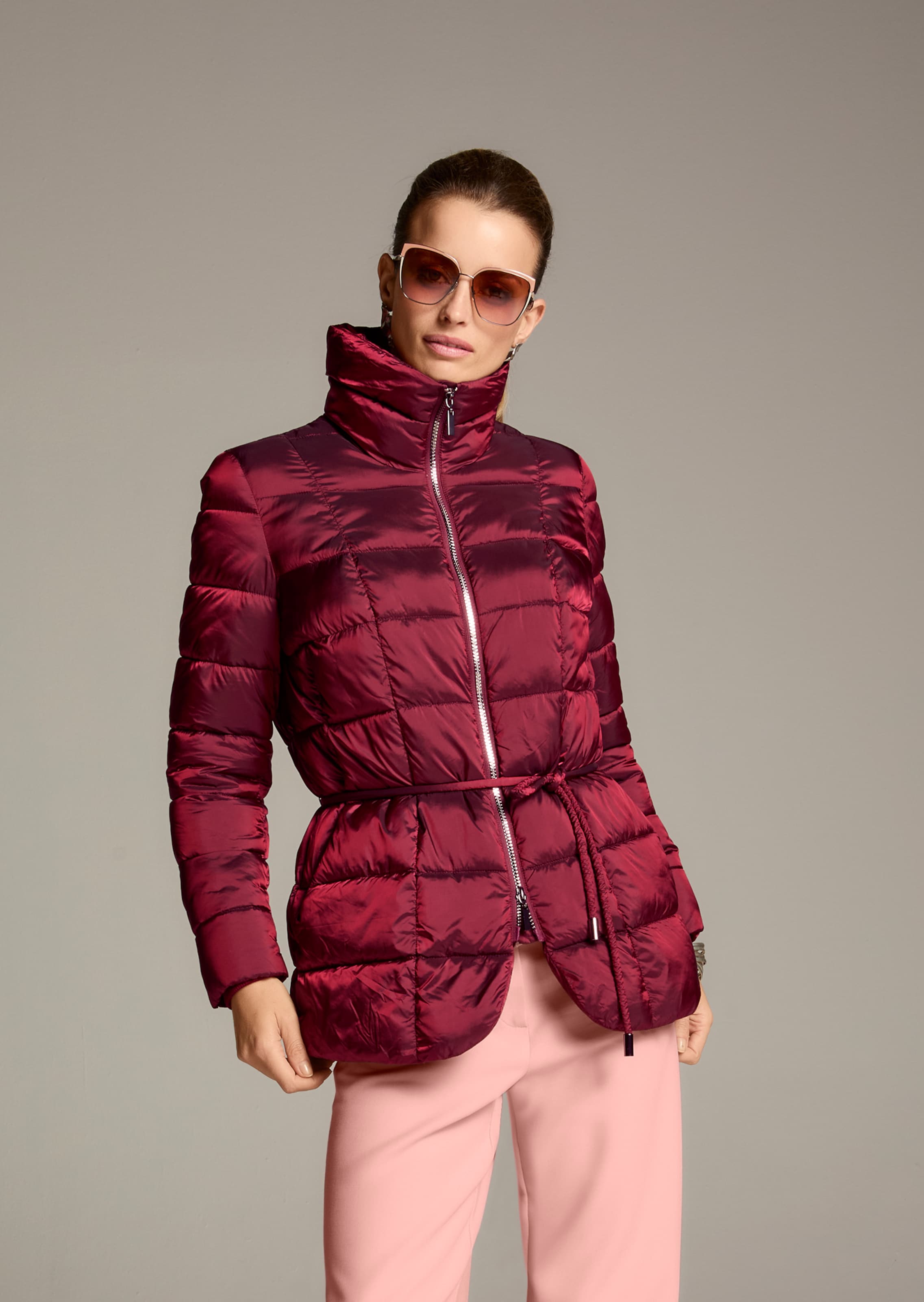 Wattierte Steppjacke mit Stehkragen