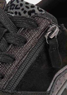 Sneaker mit Mesh-Futter thumbnail 3