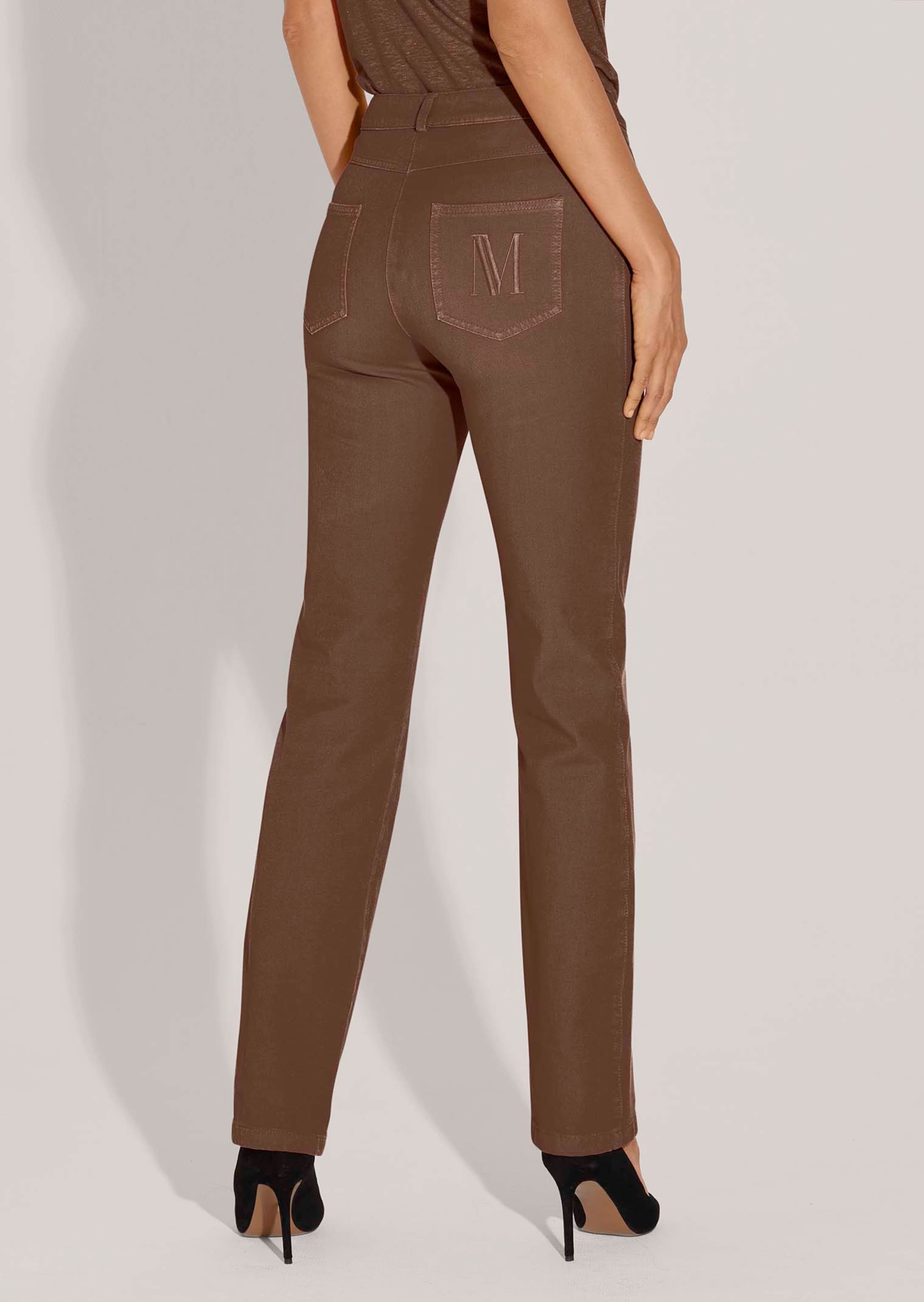 M-Jeans in gerader Form mit Logo-Stickerei thumbnail 4