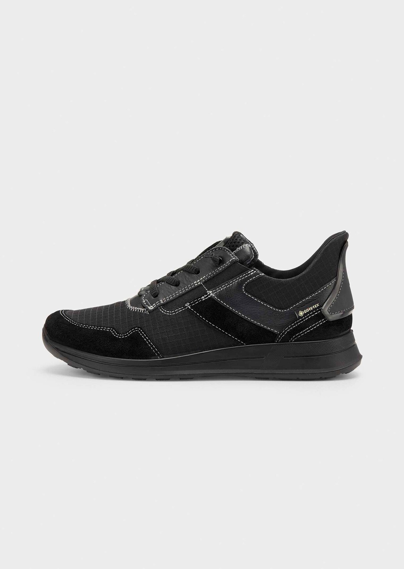 Sneaker mit GORE-TEX®-Ausstattung