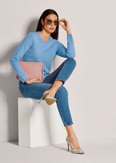 Fine knit crew neck jumper thumbnail 4