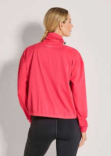 Kurze Funktionsjacke für Sport und Outdoor thumbnail 4