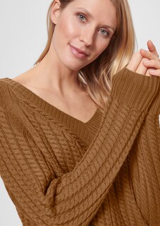Pull en maille torsadée et encolure en V thumbnail 6