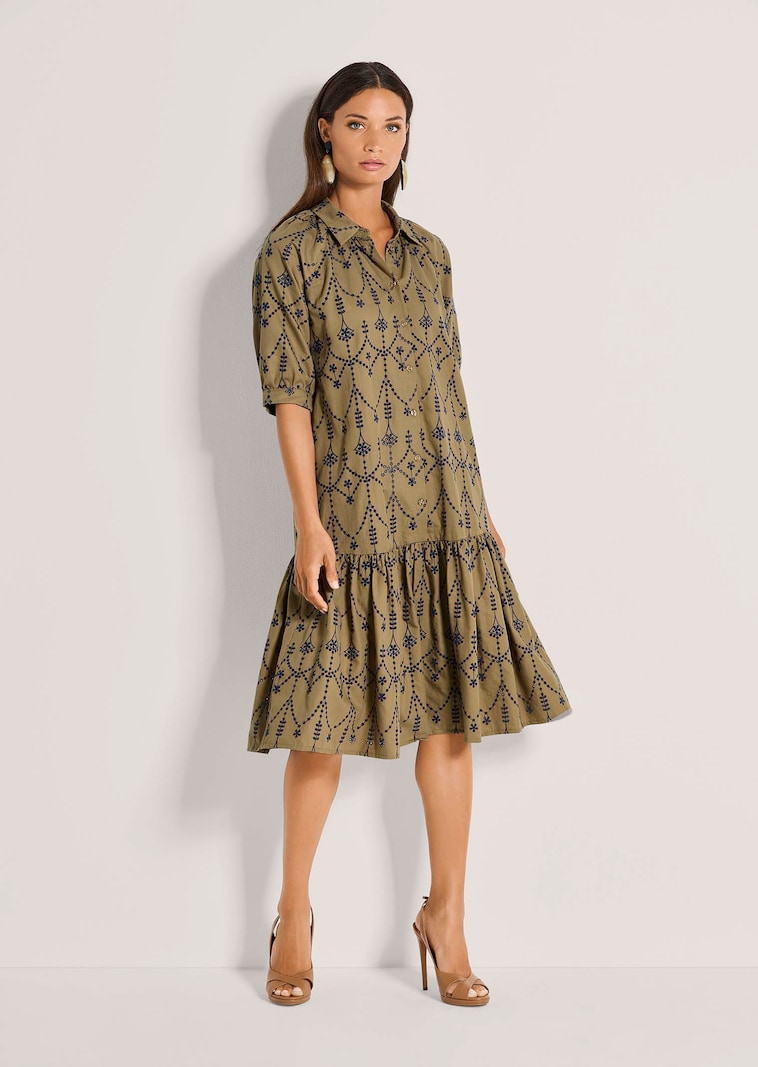Hemdblusenkleid in Midilänge mit Lochstickerei