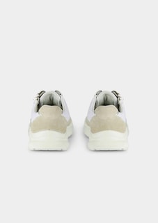 Sneaker mit herausnehmbarem Fußbett thumbnail 4