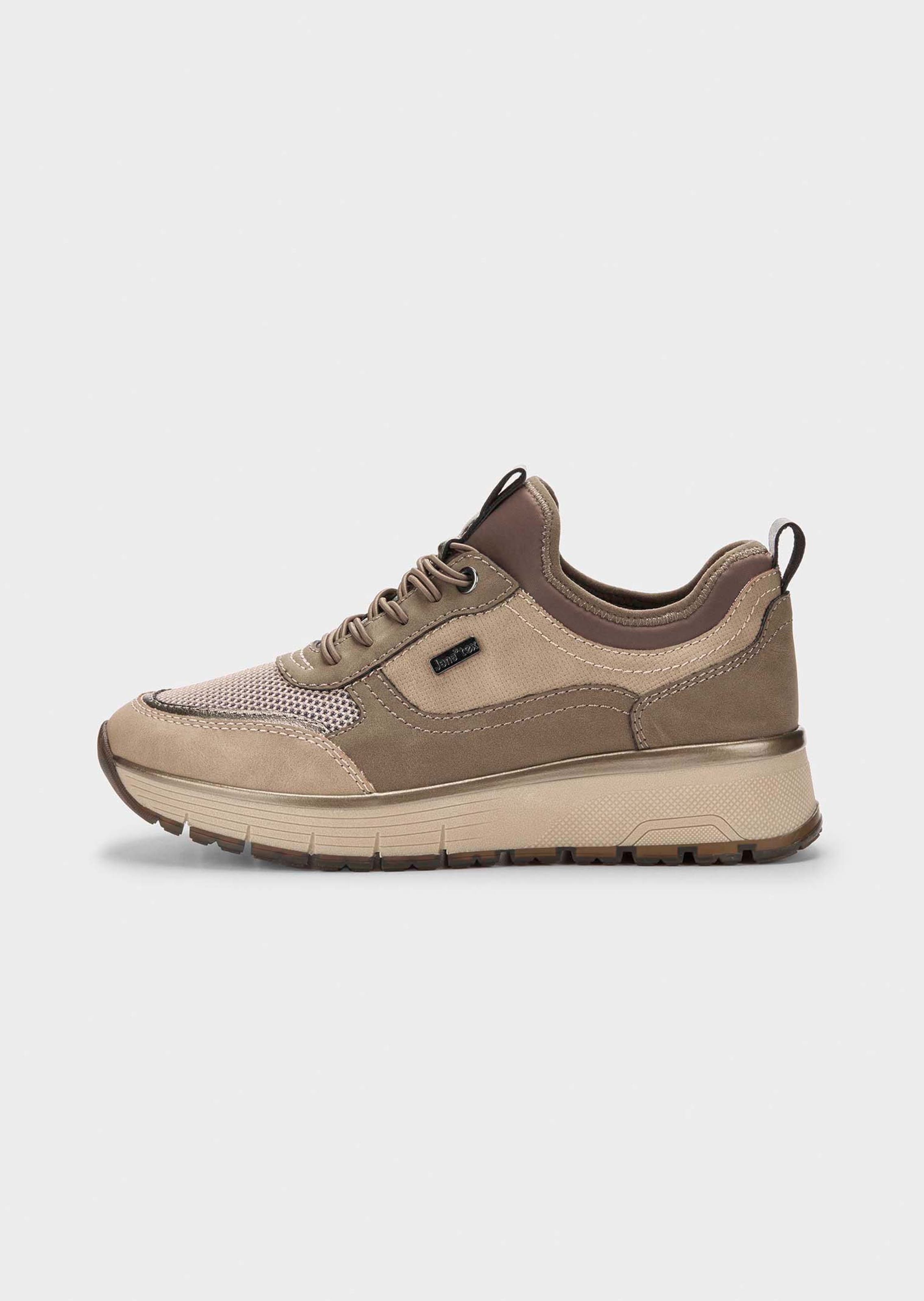 Waterafstotende sneakers die u gemakkelijk kunt aantrekken