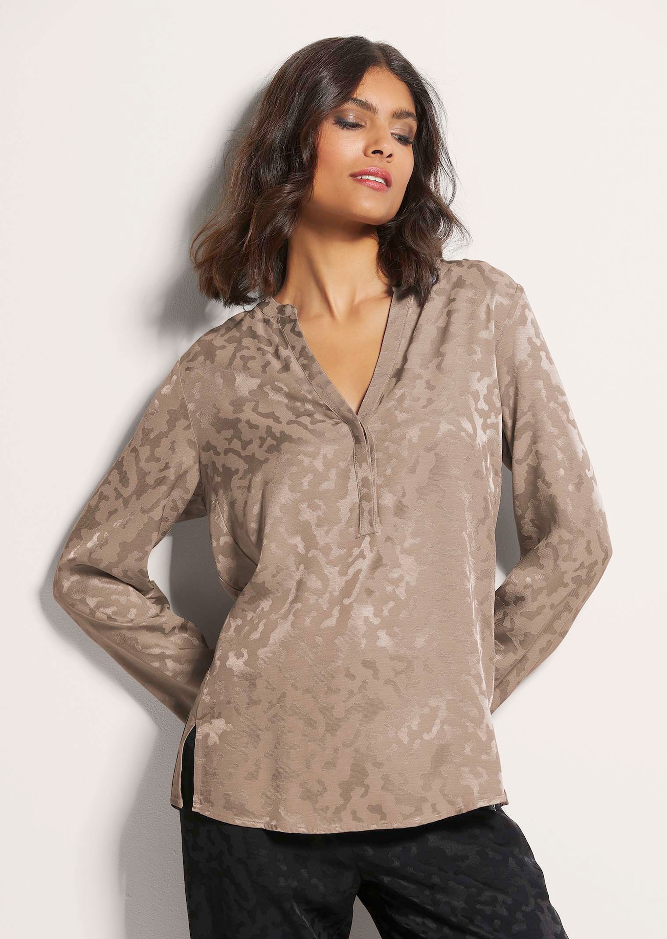 Blouse. Pure viscose