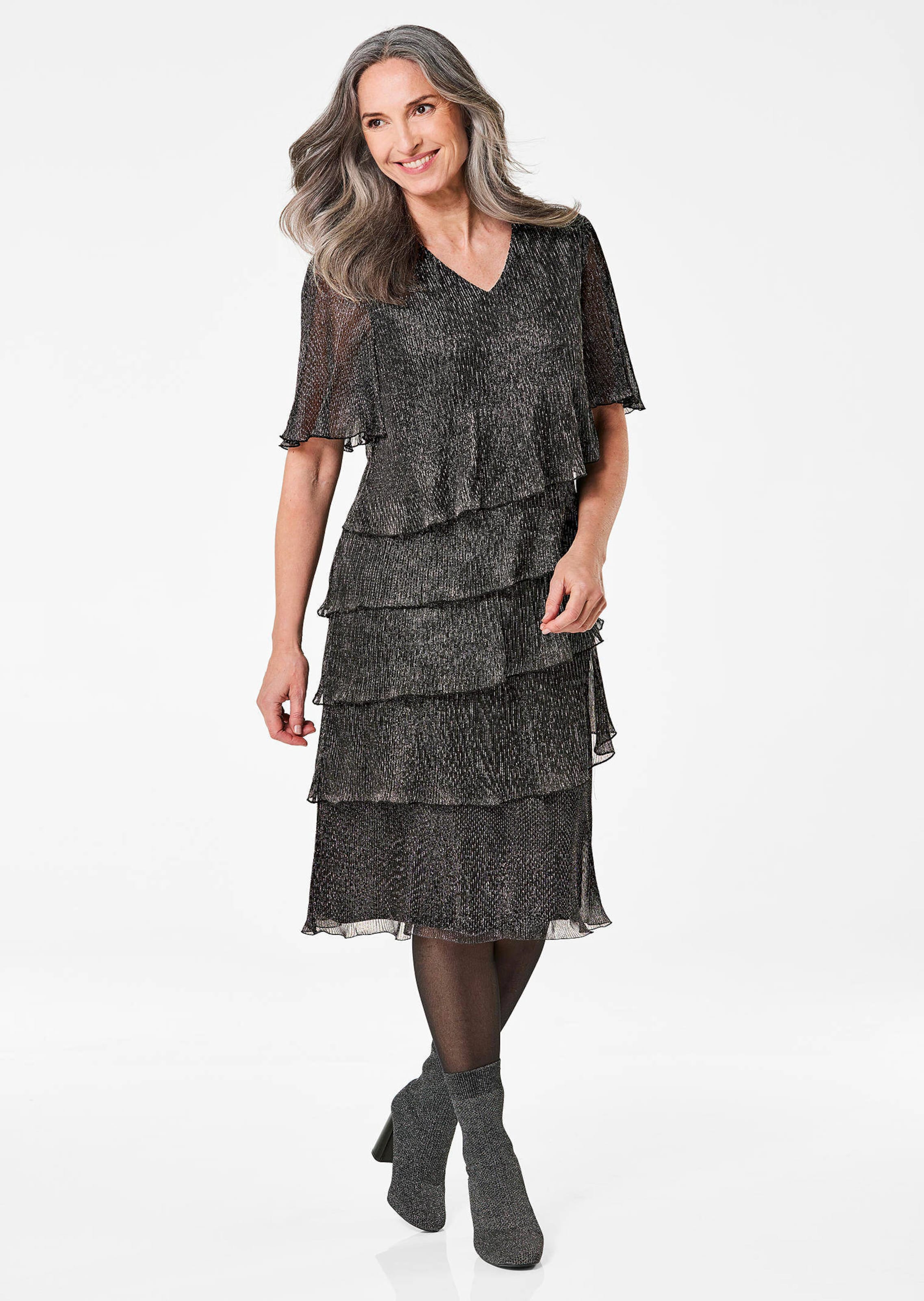 Kleid aus glänzendem Plissée