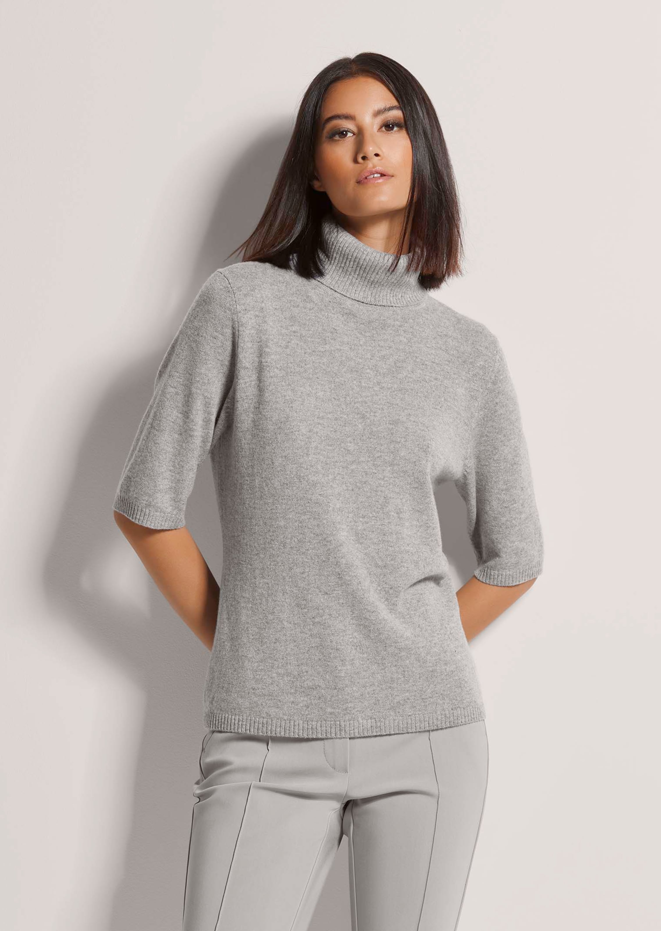 Pull en cachemire à col roulé et manches coudes