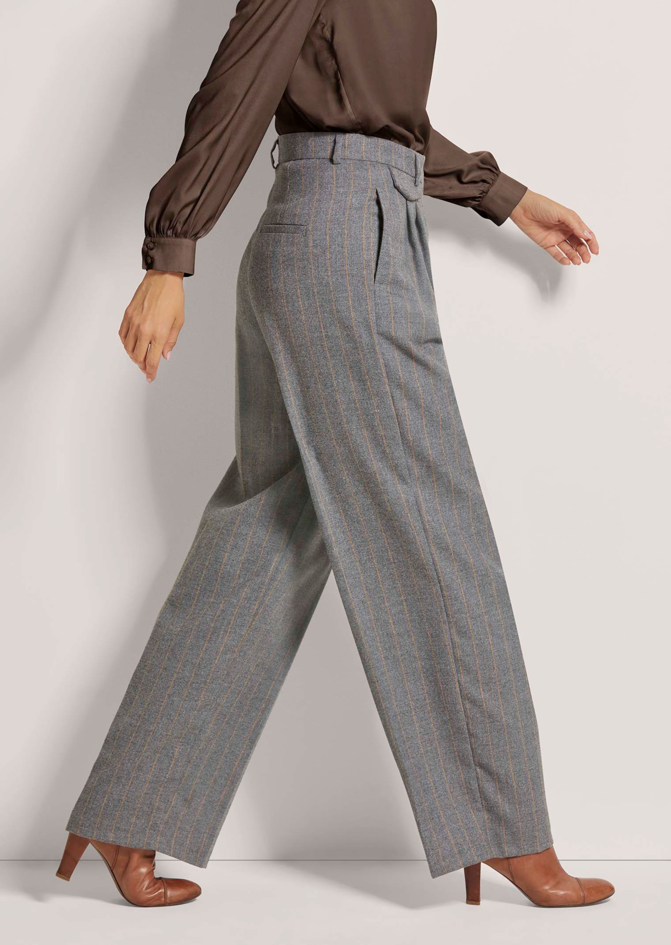 Pantalon thumbnail 5