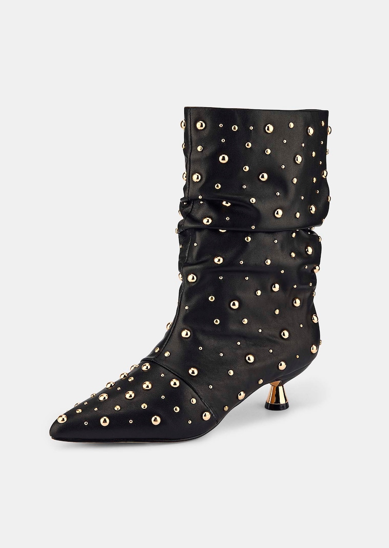 Stiefeletten aus Leder mit goldfarbenen Nieten