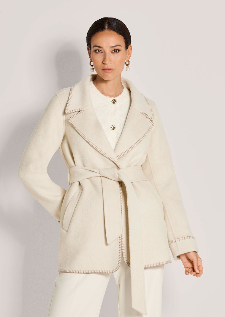 Double-faced coat with tie belt and hand-stitched edge