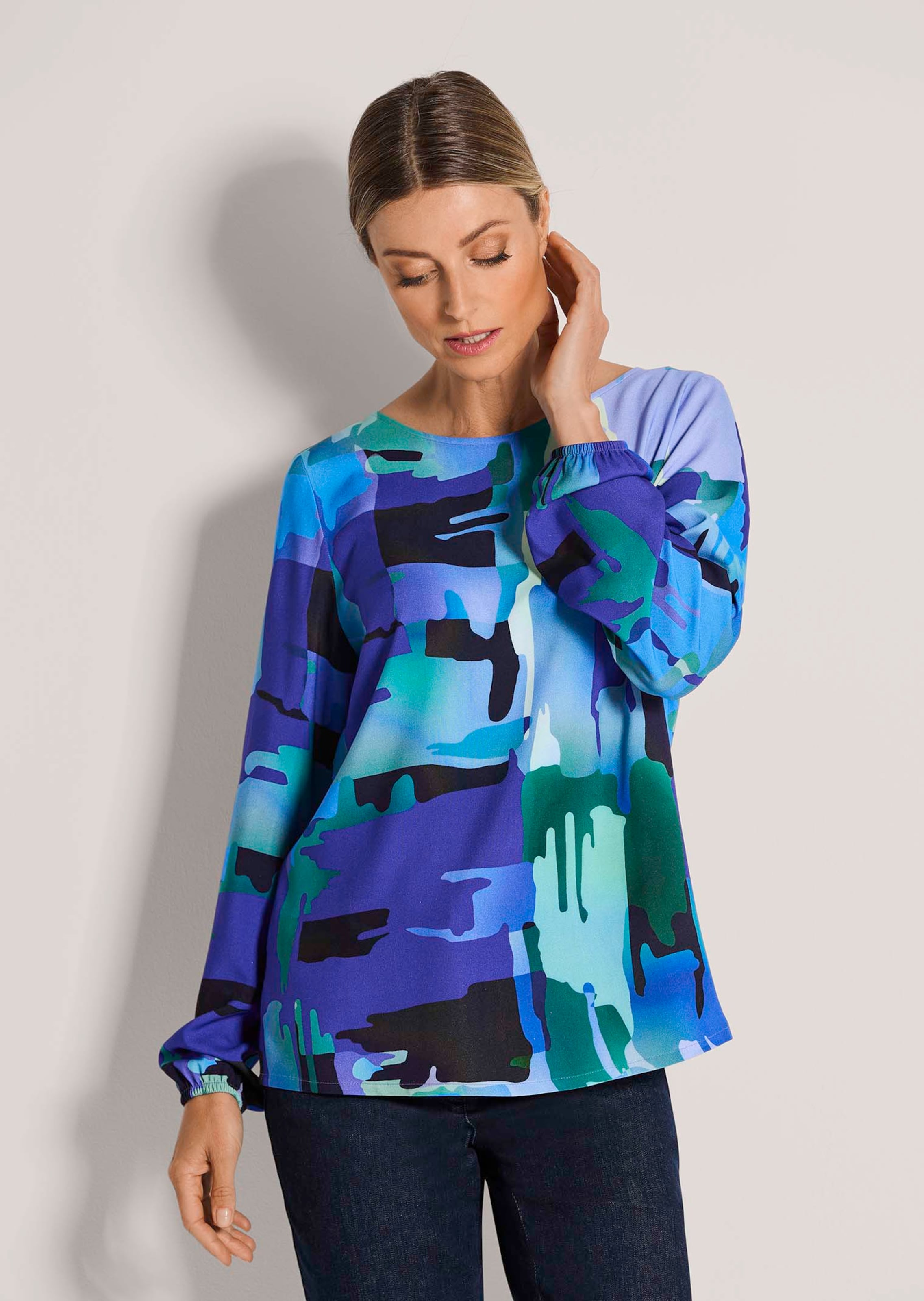 Viskose-Bluse mit Rundhalsausschnitt