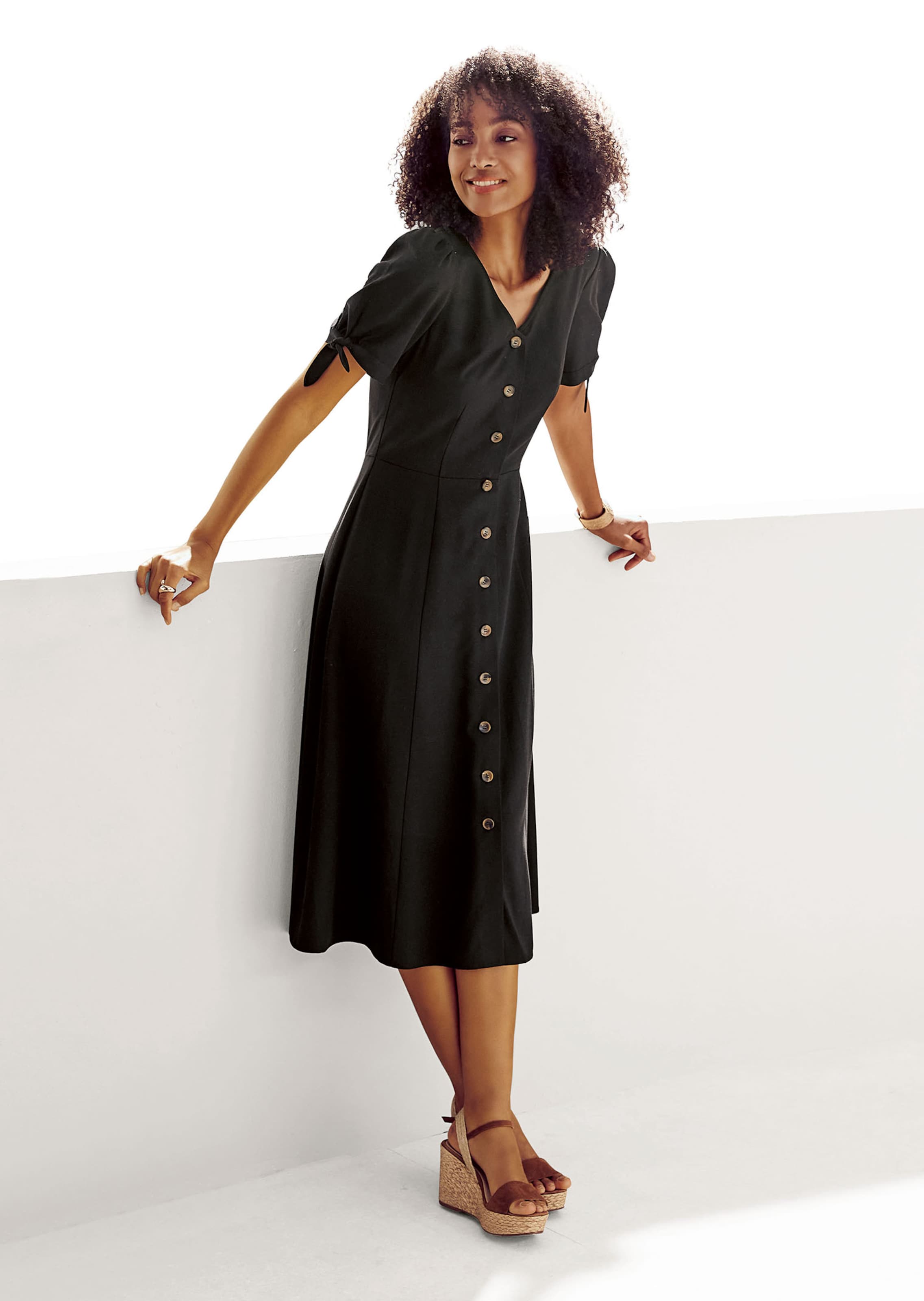 Sommerkleid mit Knopfleiste