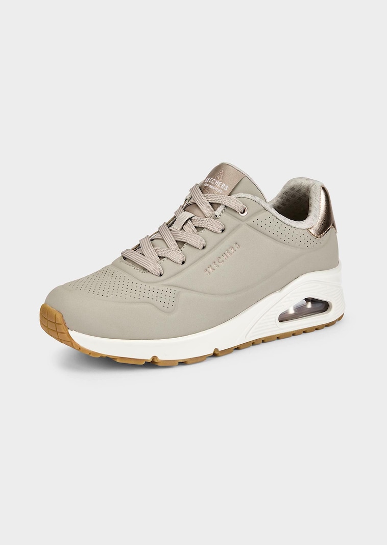 Sneaker zum Schnüren mit dekorativen Details