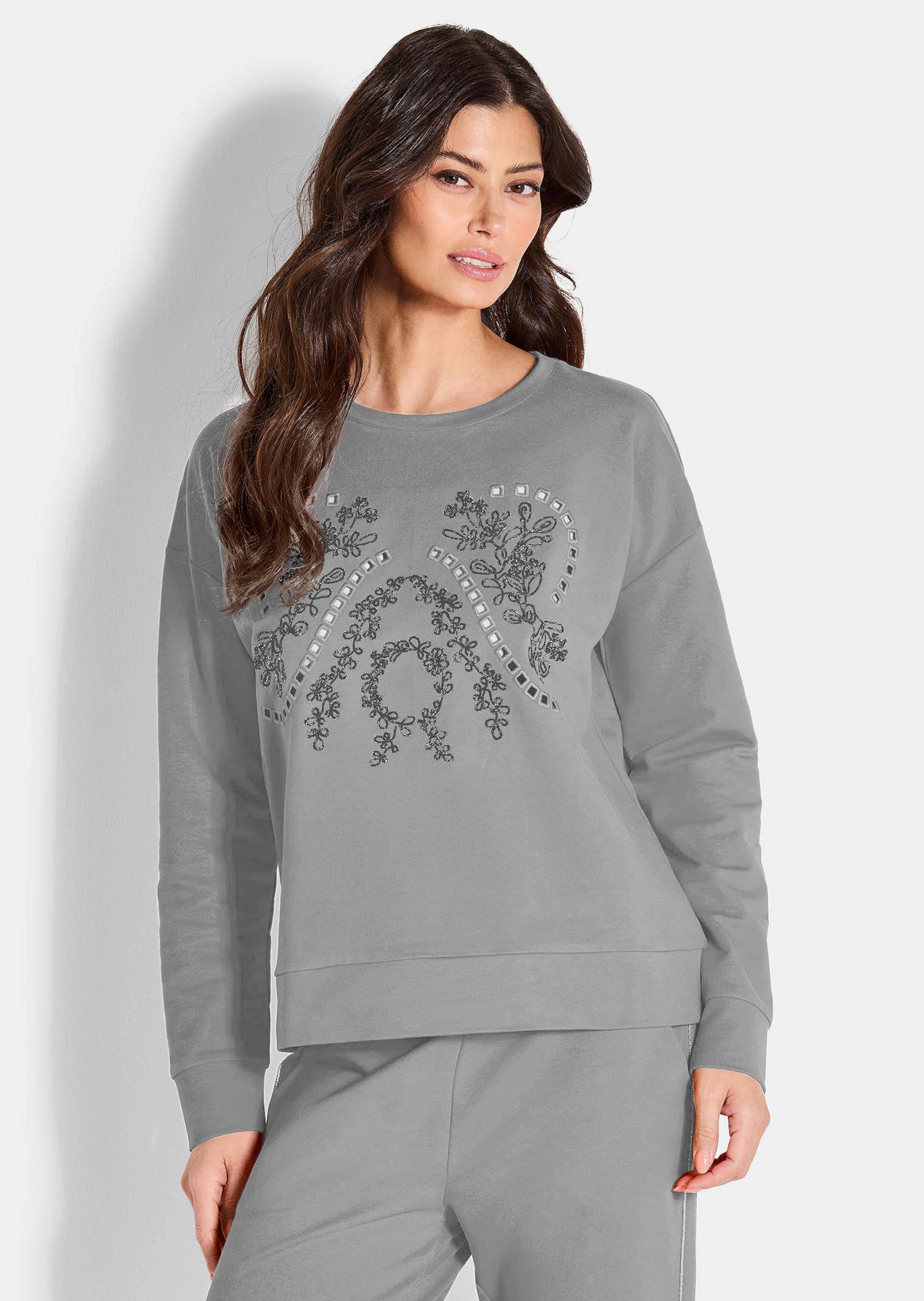 Sweat-shirt agrémenté de broderie séduisante