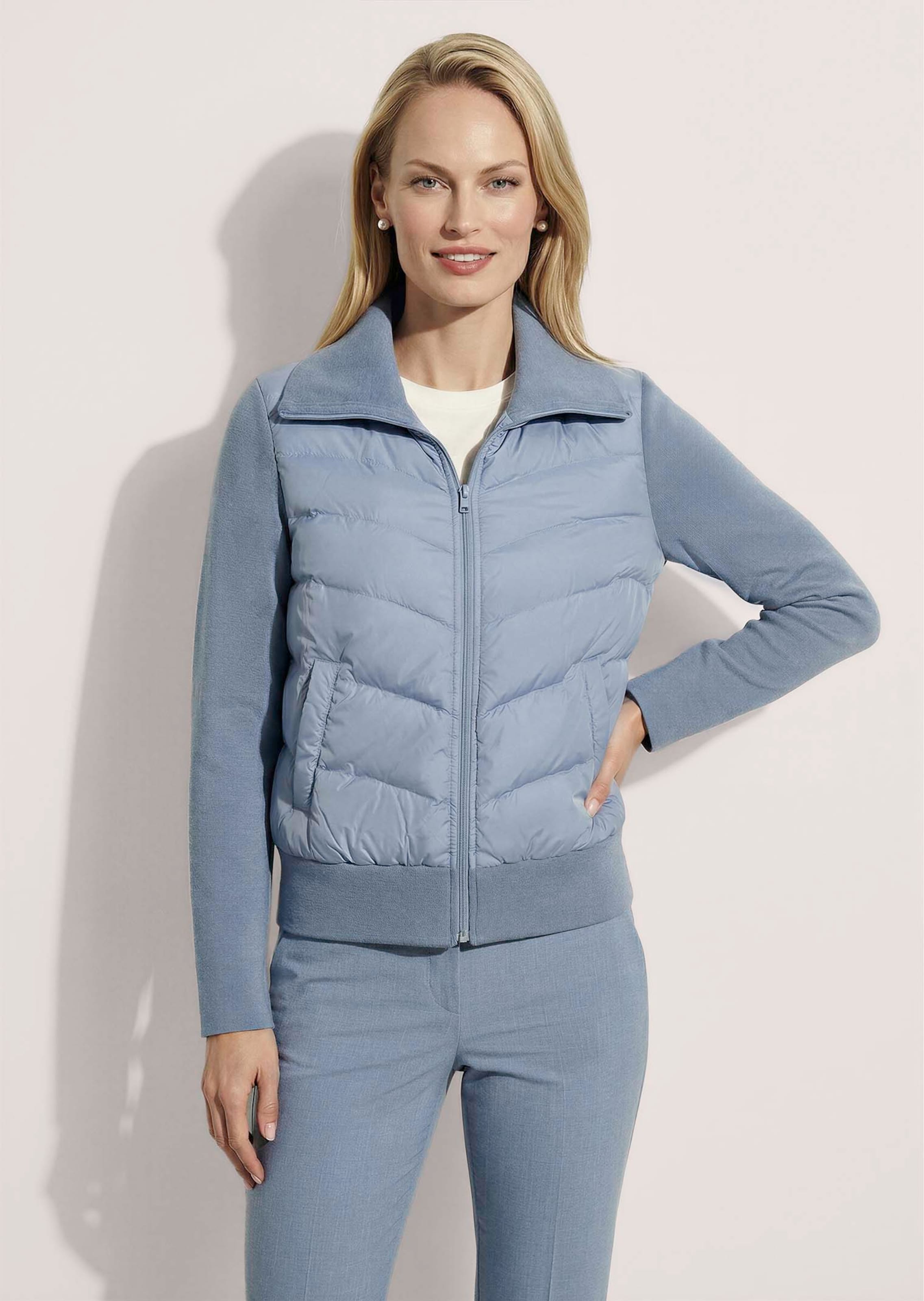 Steppjacke mit großem Kragen