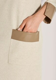 Robe thumbnail 6