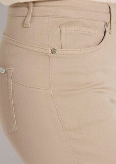 Jeans mit feinem Fransensaum thumbnail 6