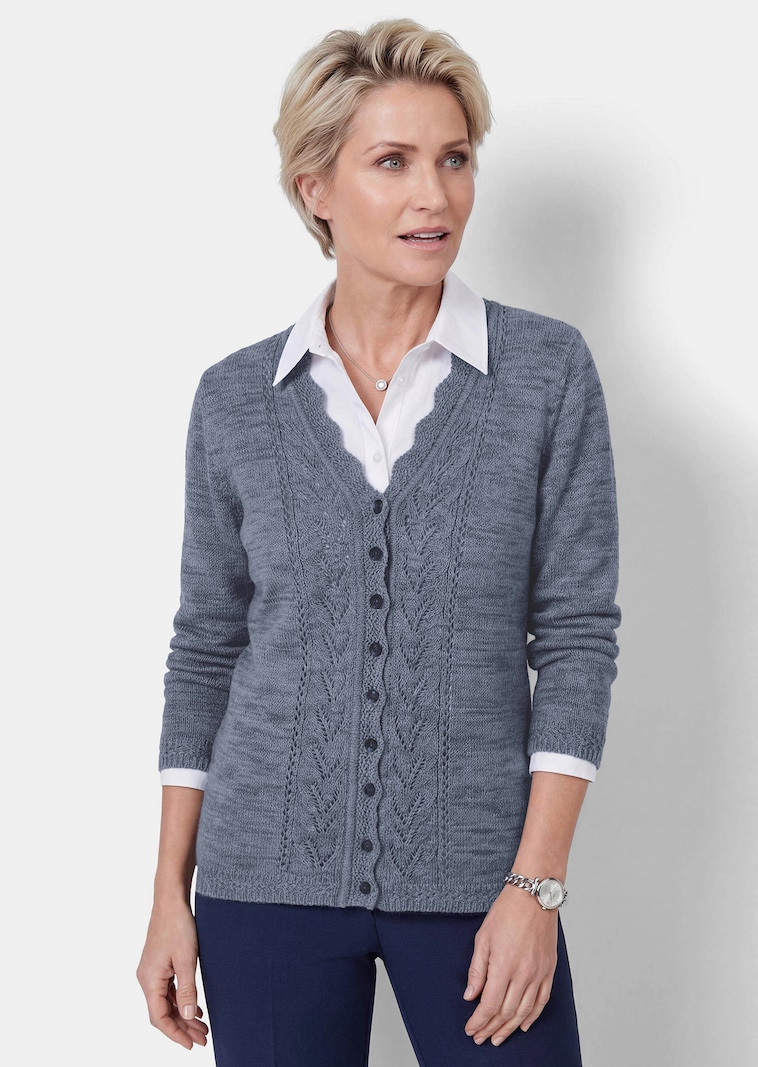 Strickjacke mit filigranen Ajourdetails