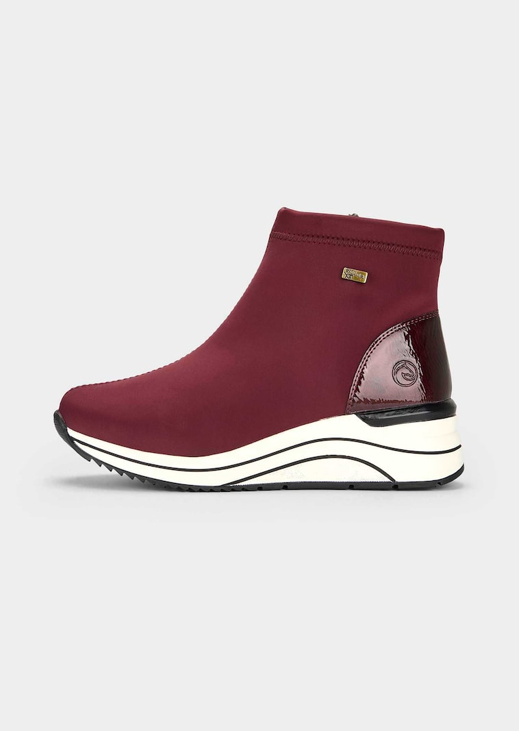 Stiefeletten mit wasserabweisender TEX-AusrĂĽstung