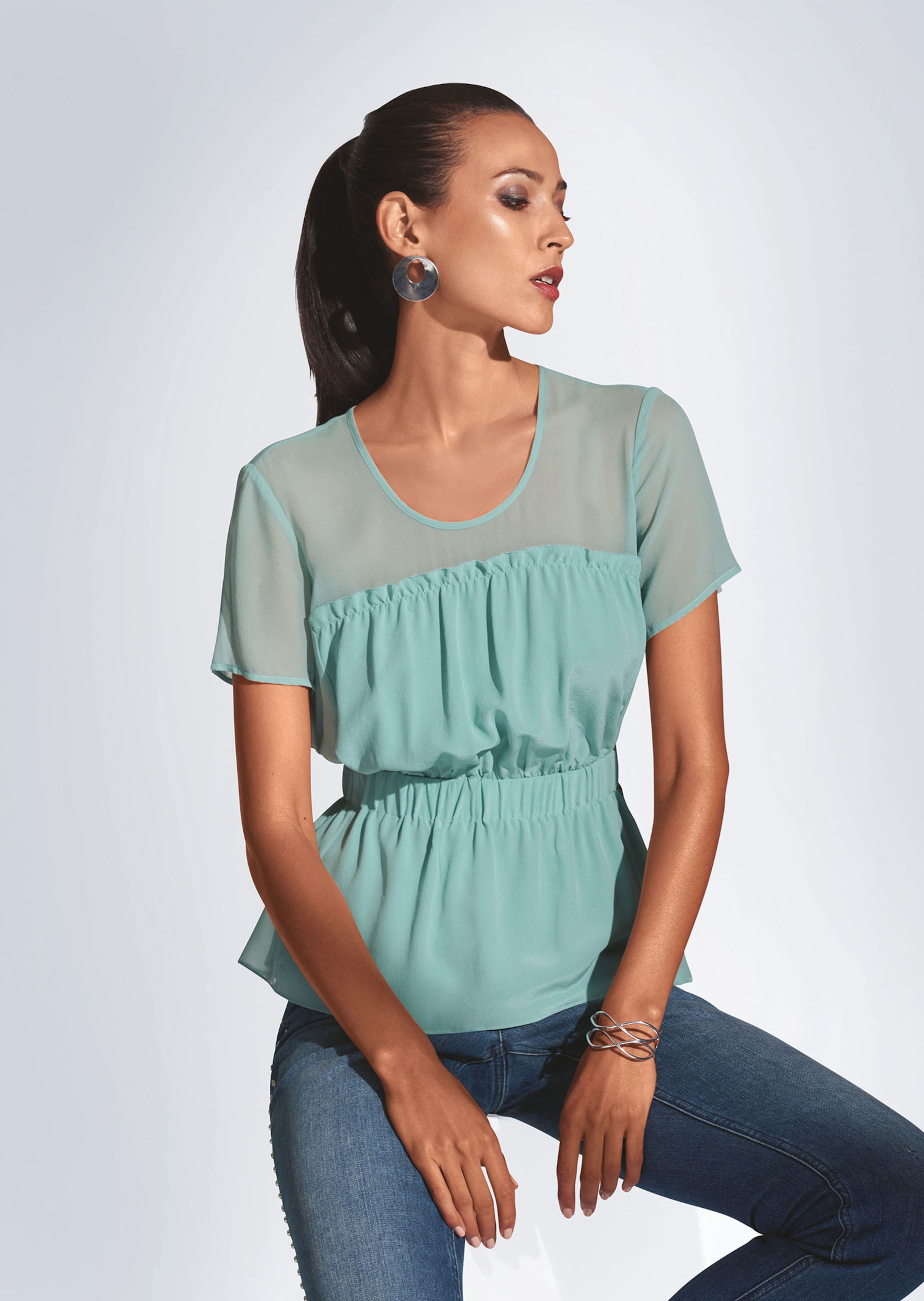 Halbarm-Bluse aus Seide