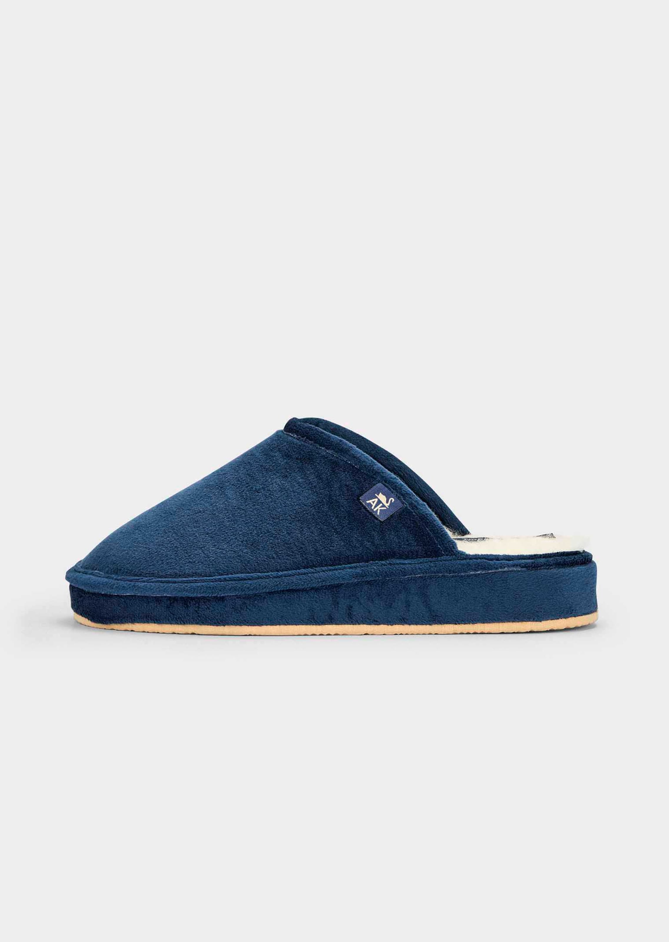 Pantoffels met pluizige scheerwollen voering