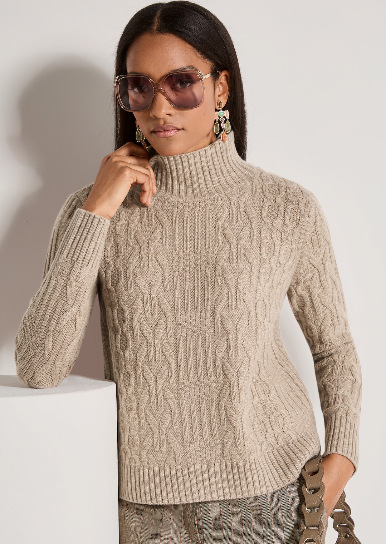 Zopfmuster-Pullover mit Kaschmiranteil und Stehkragen