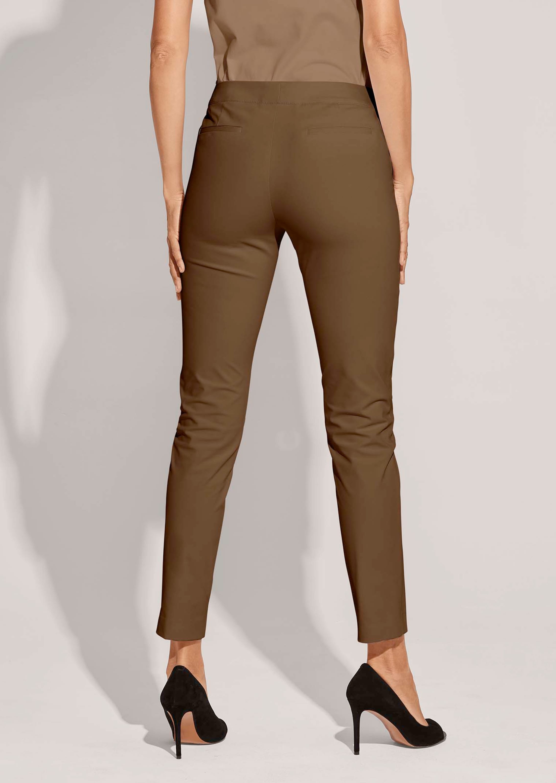 Slim trousers thumbnail 4