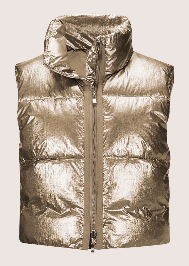 Cropped quilted gilet with metallic effect