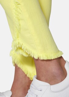 Schlanke Jeans mit Fransensaum thumbnail 6
