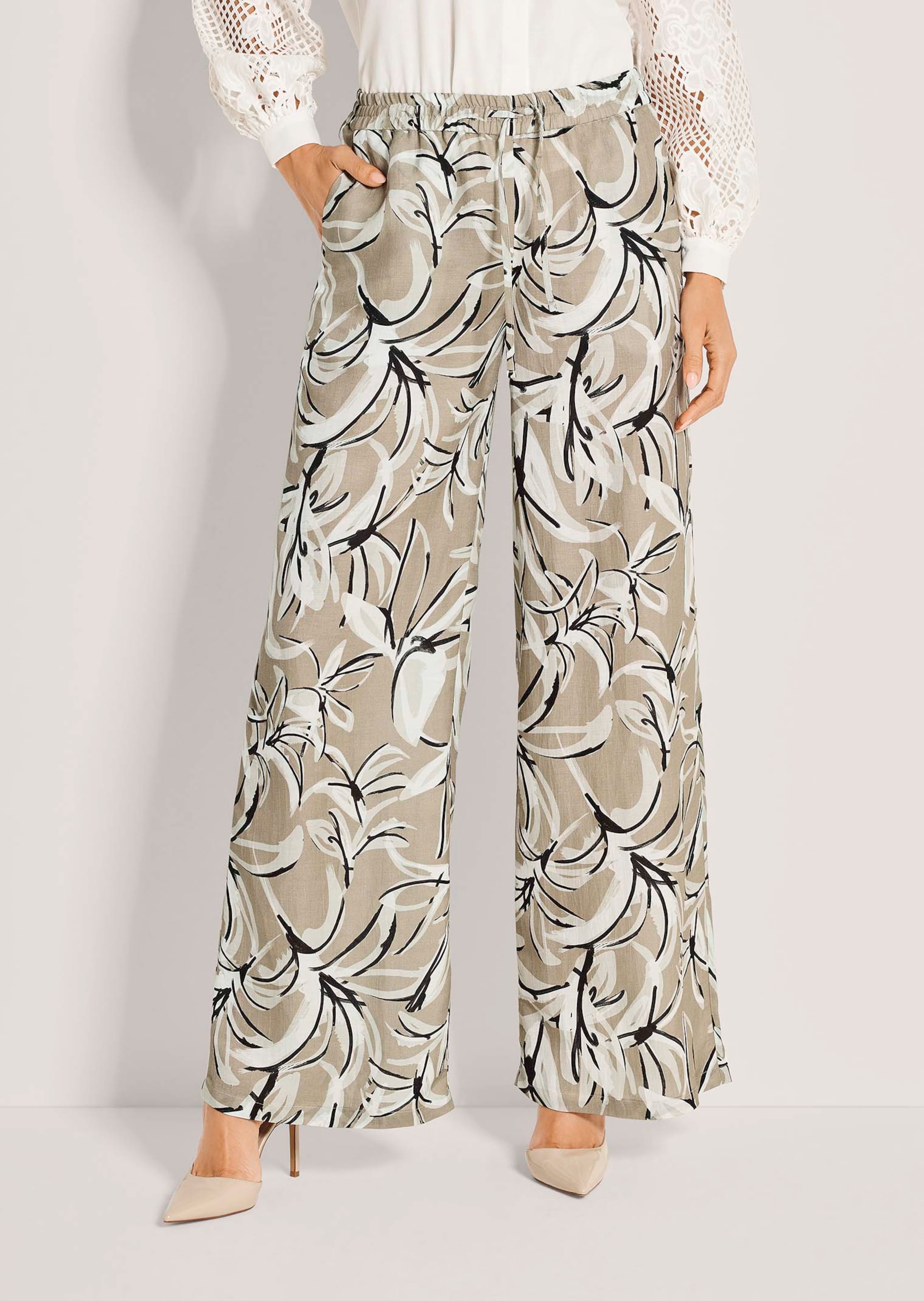 Druckhose mit weitem Bein