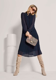 Kurzes Plissee-Kleid mit Stehkragen thumbnail 5