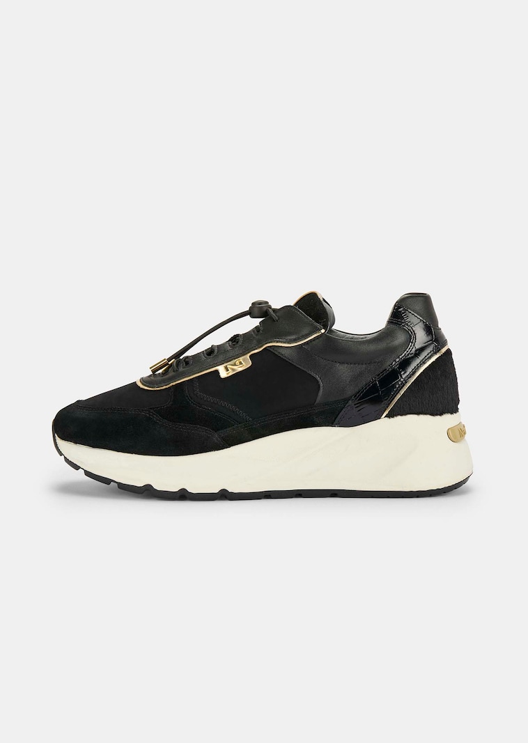 Sneaker mit Schnellschnürung