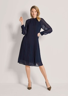 Kurzes Plissee-Kleid mit Stehkragen thumbnail 3