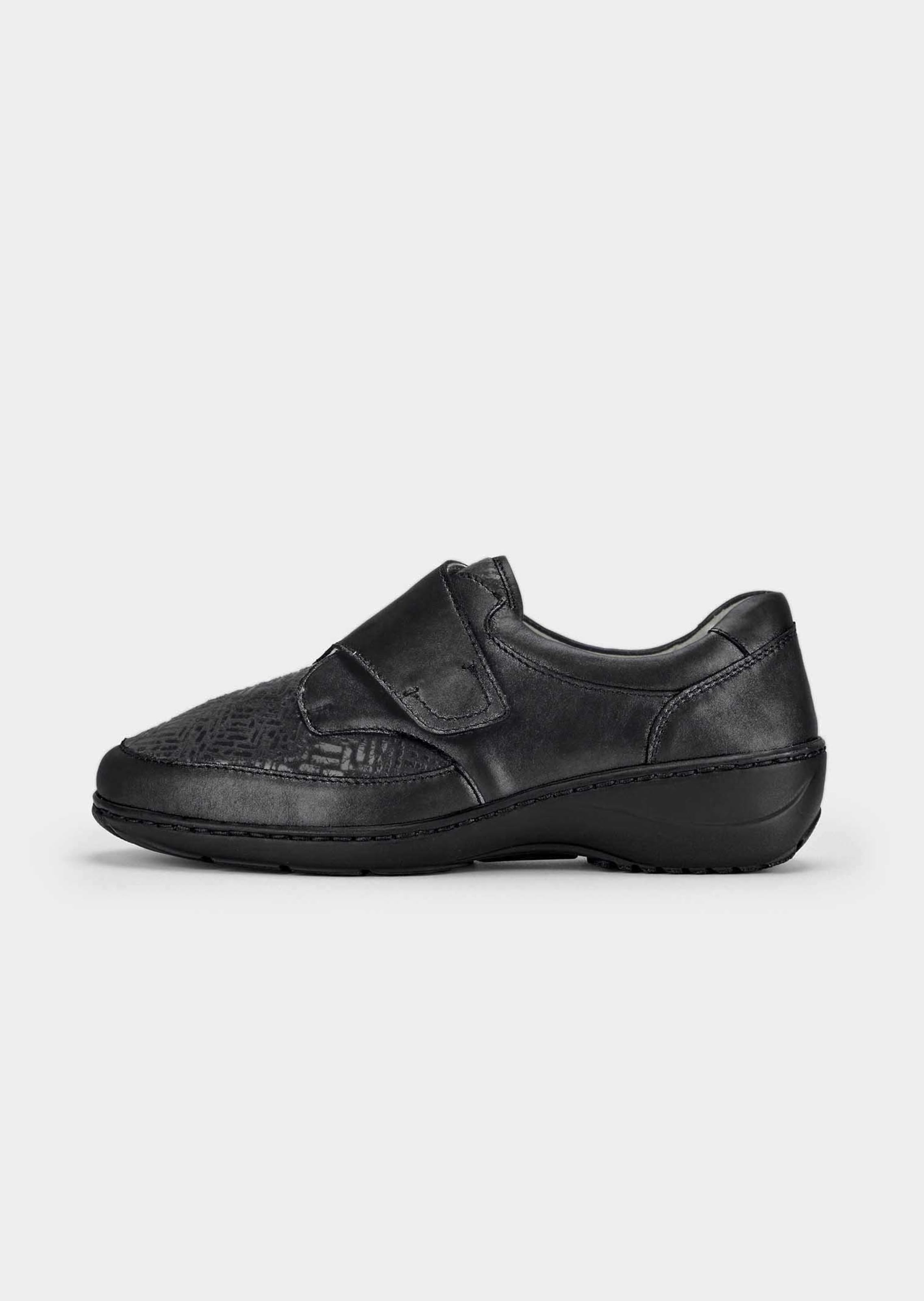 Halbschuhe mit breitem Klettverschluss