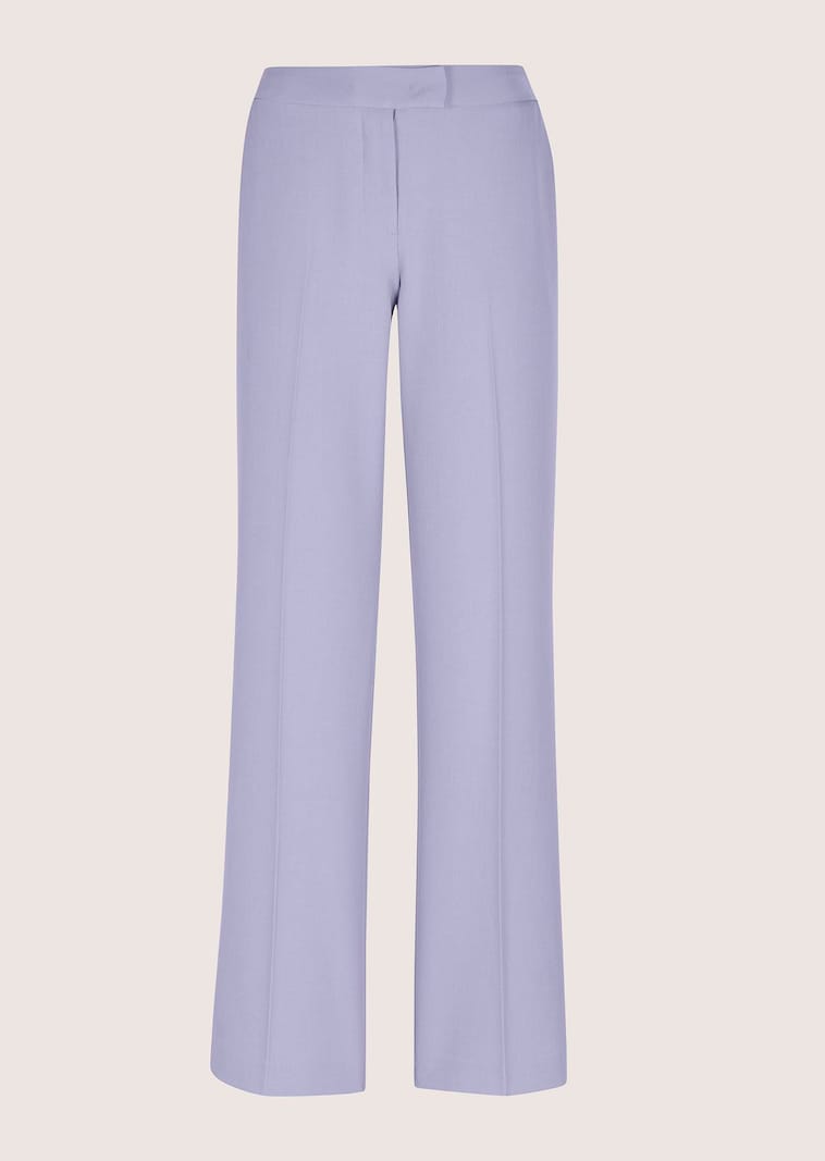 Stoffhose mit Bügelfalten