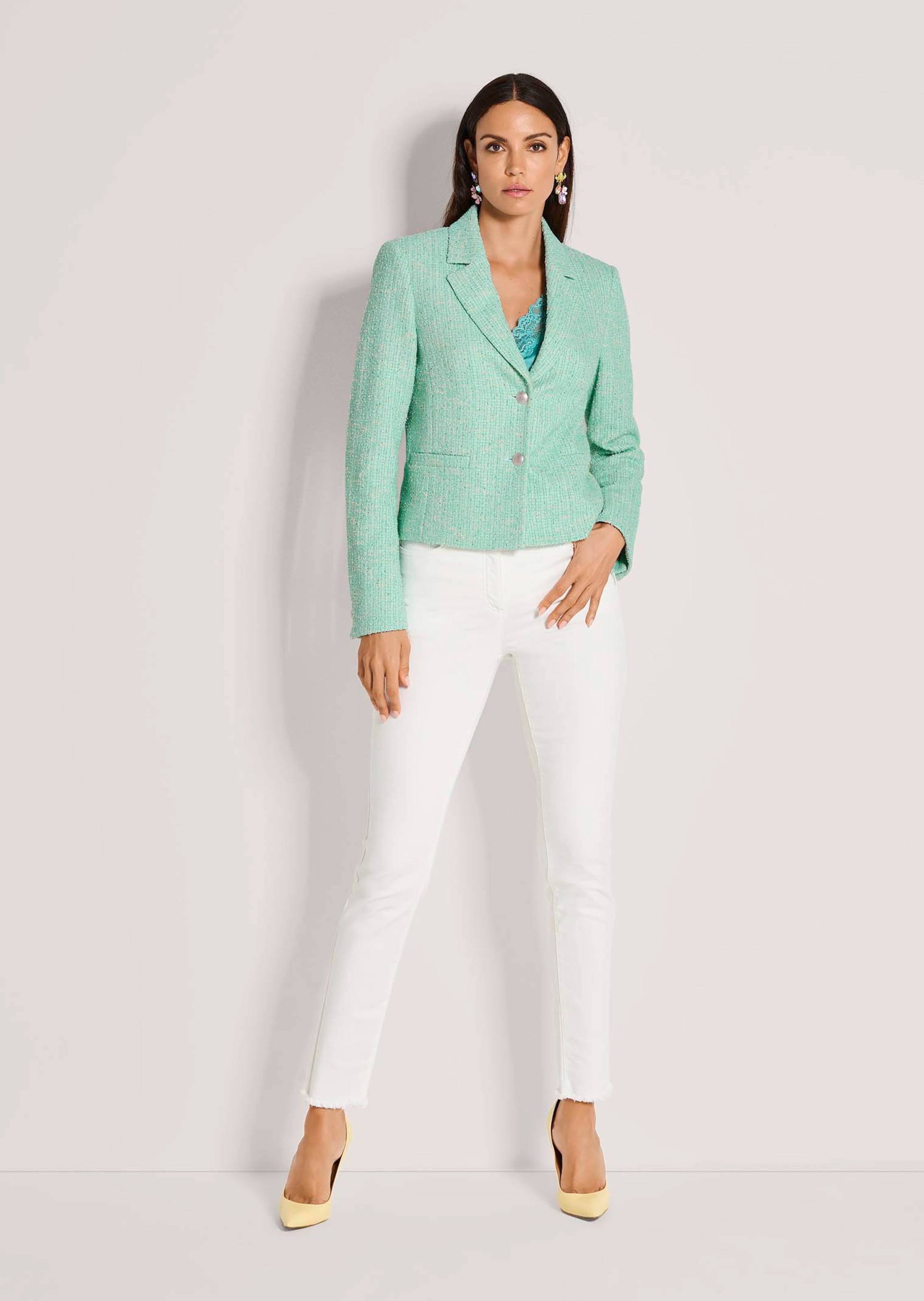 Blazer thumbnail 3