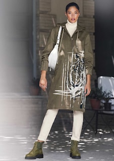 Parka thumbnail 1