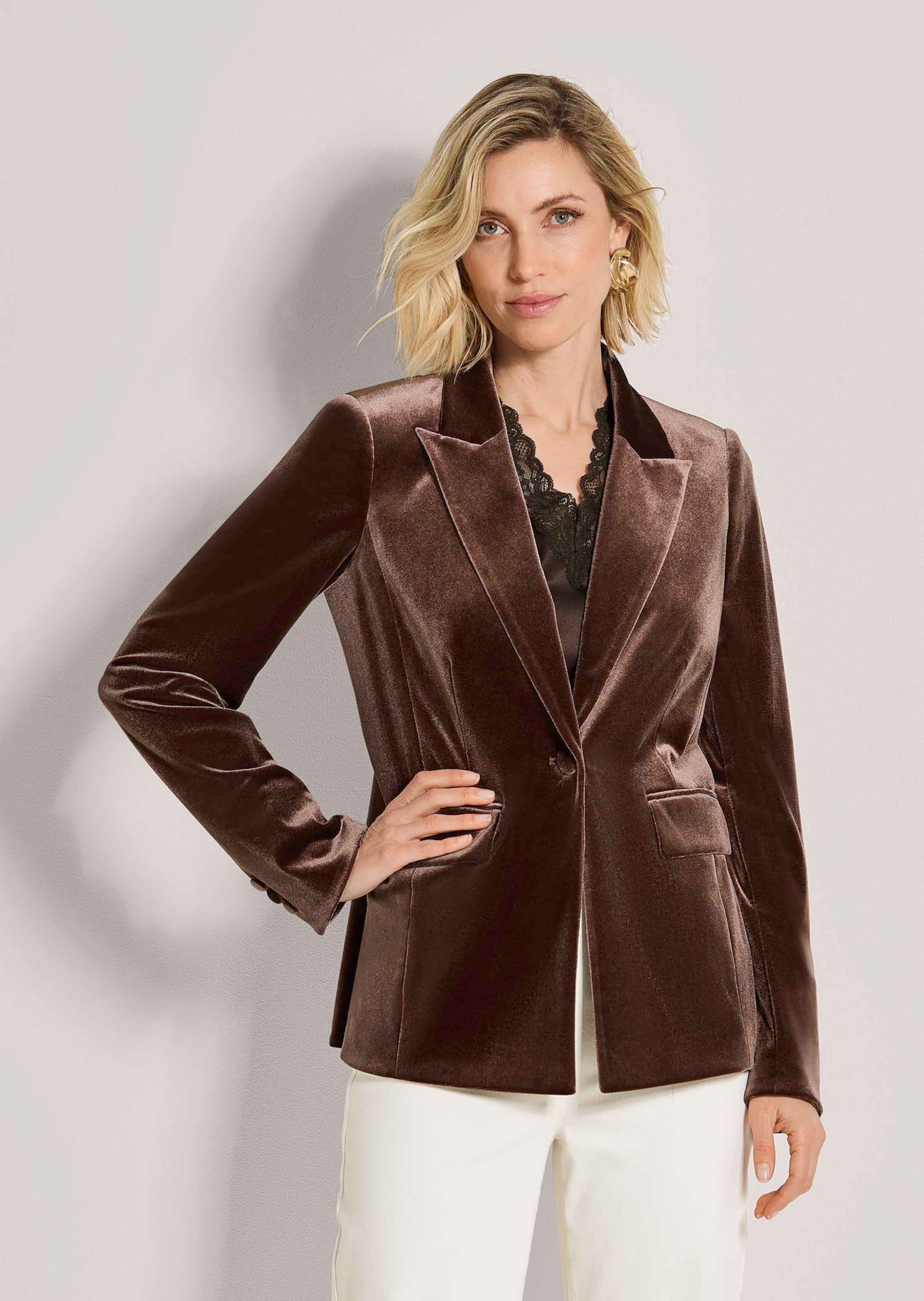Classic velvet blazer
