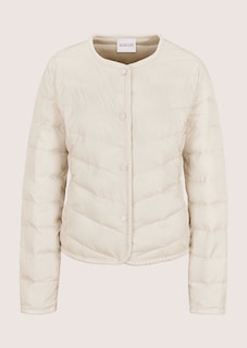Leichte Steppjacke mit bestickter Blende thumbnail 7