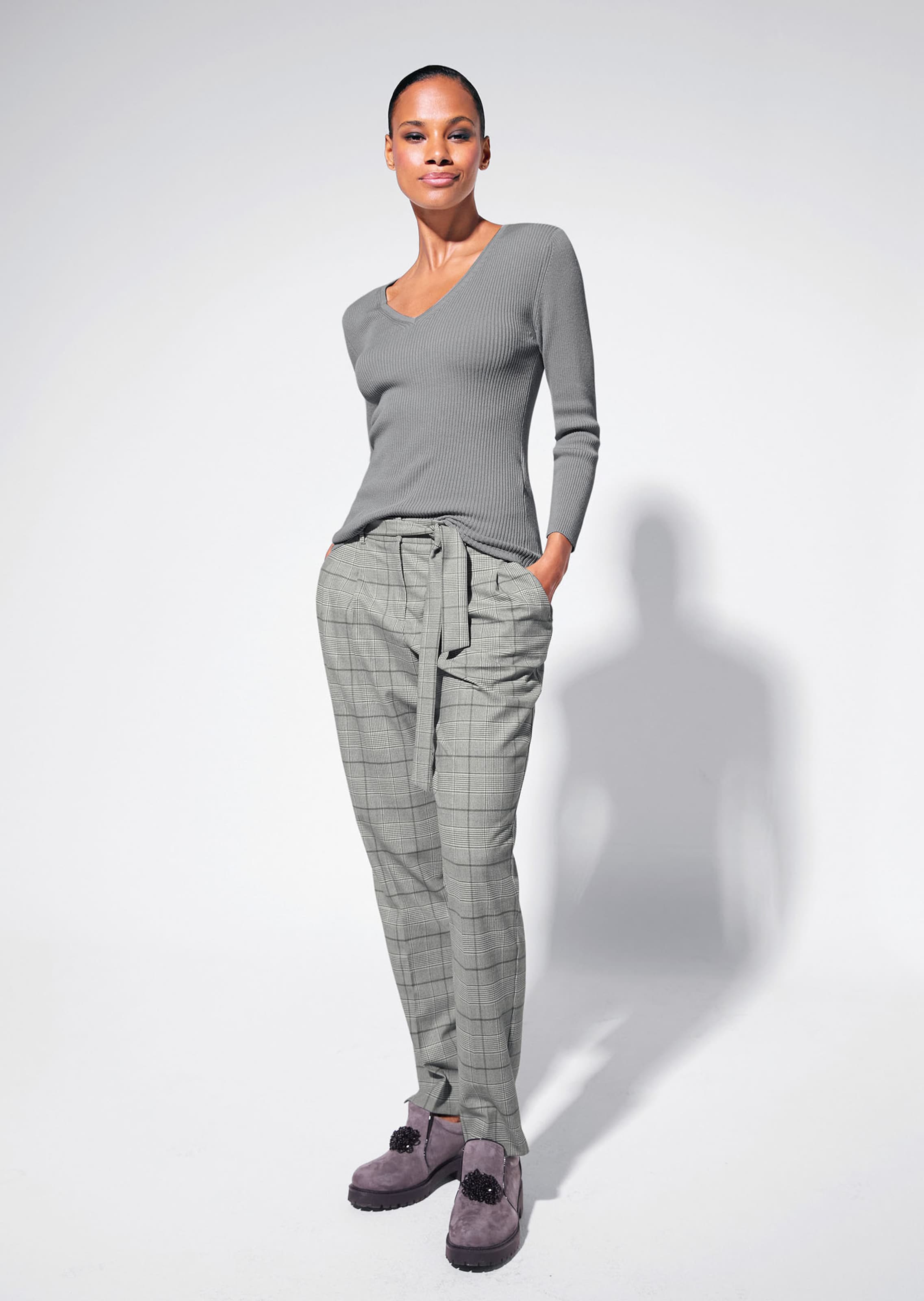 Karo-Bundfaltenhose mit Bindegürtel