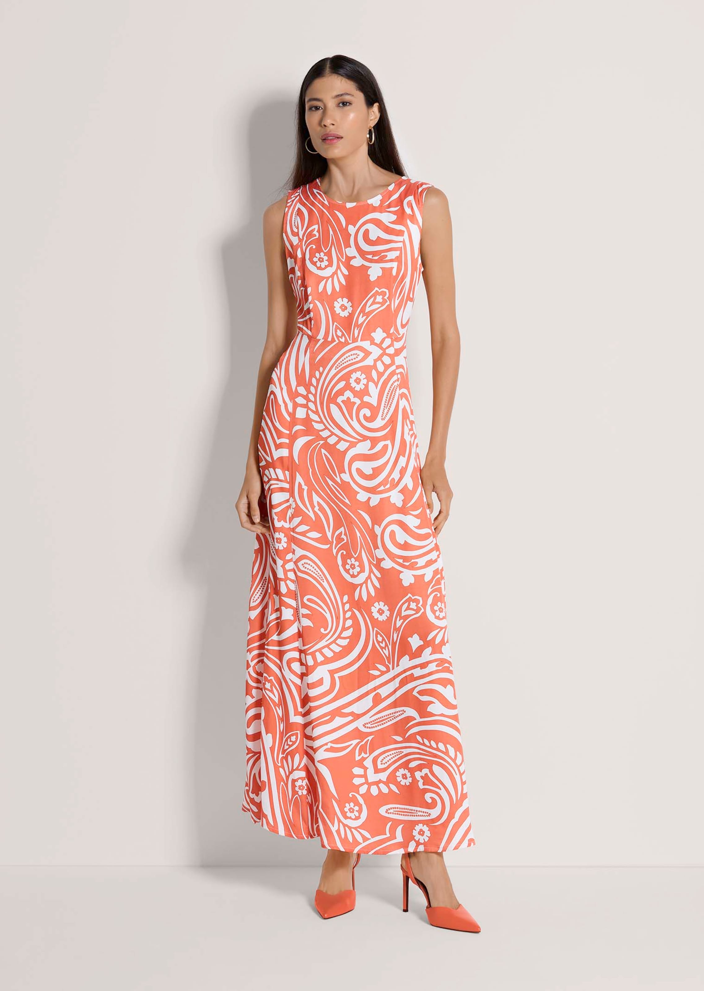 Ärmelloses Kleid mit Unikat-Print