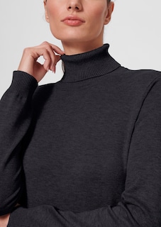 Pull en maille fine avec viscose et élasthanne thumbnail 6