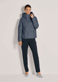 Sportive Daunen-Steppjacke mit Kapuze thumbnail 3