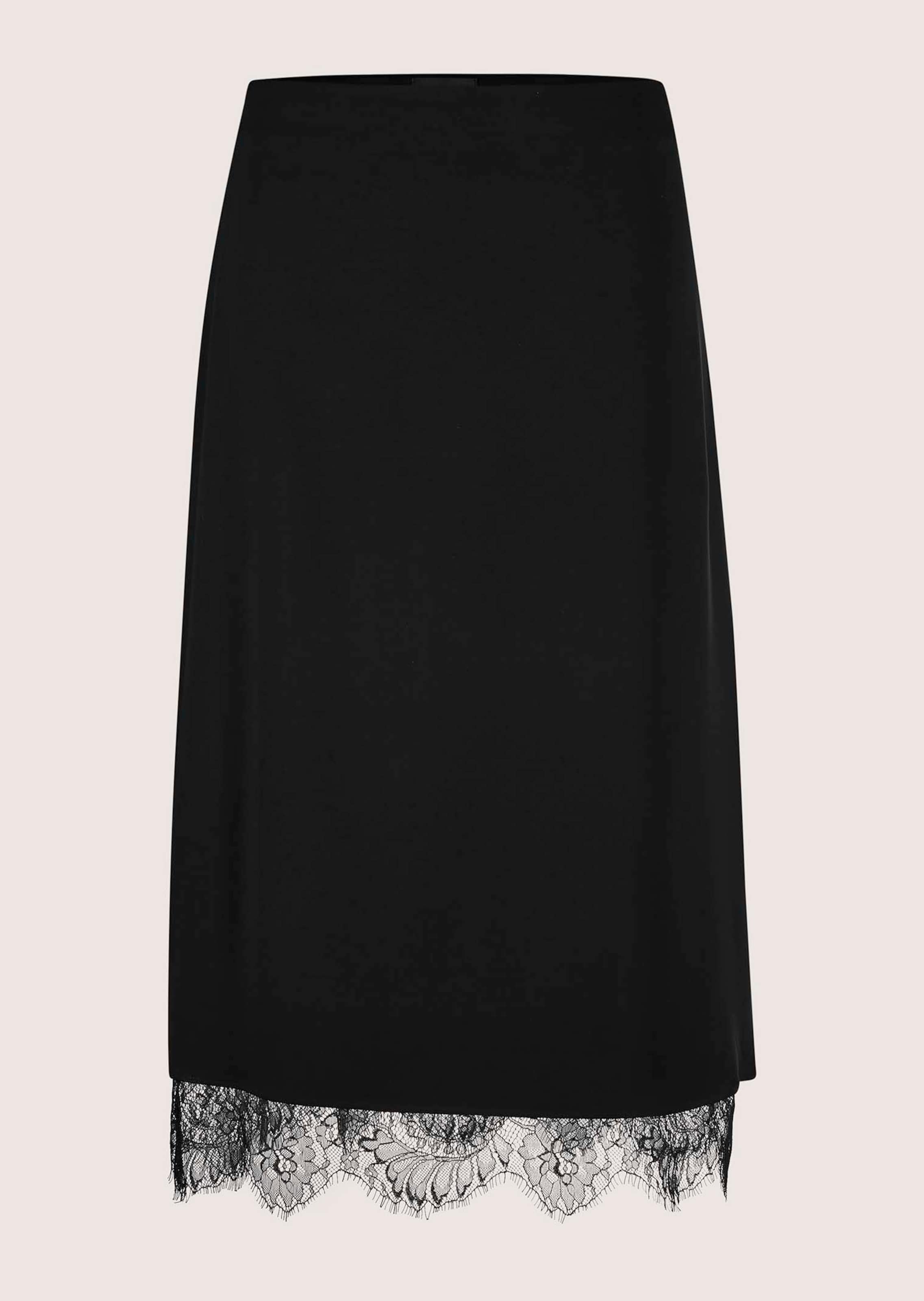 Skirt with lace detailing