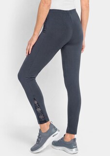 Leggingsit pitsisomisteilla thumbnail 3