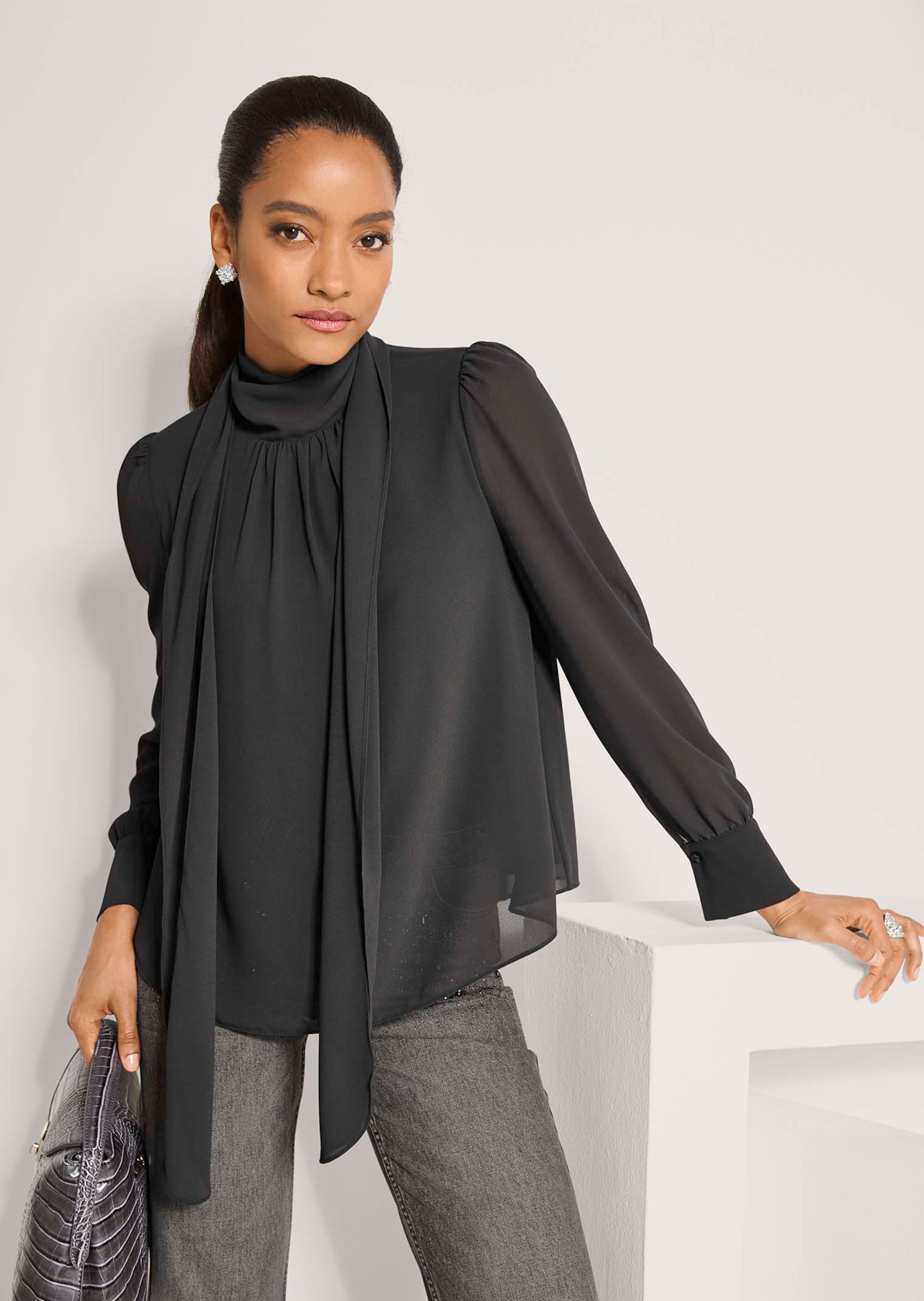 Chiffon blouse with stand-up collar and tie bow thumbnail 5